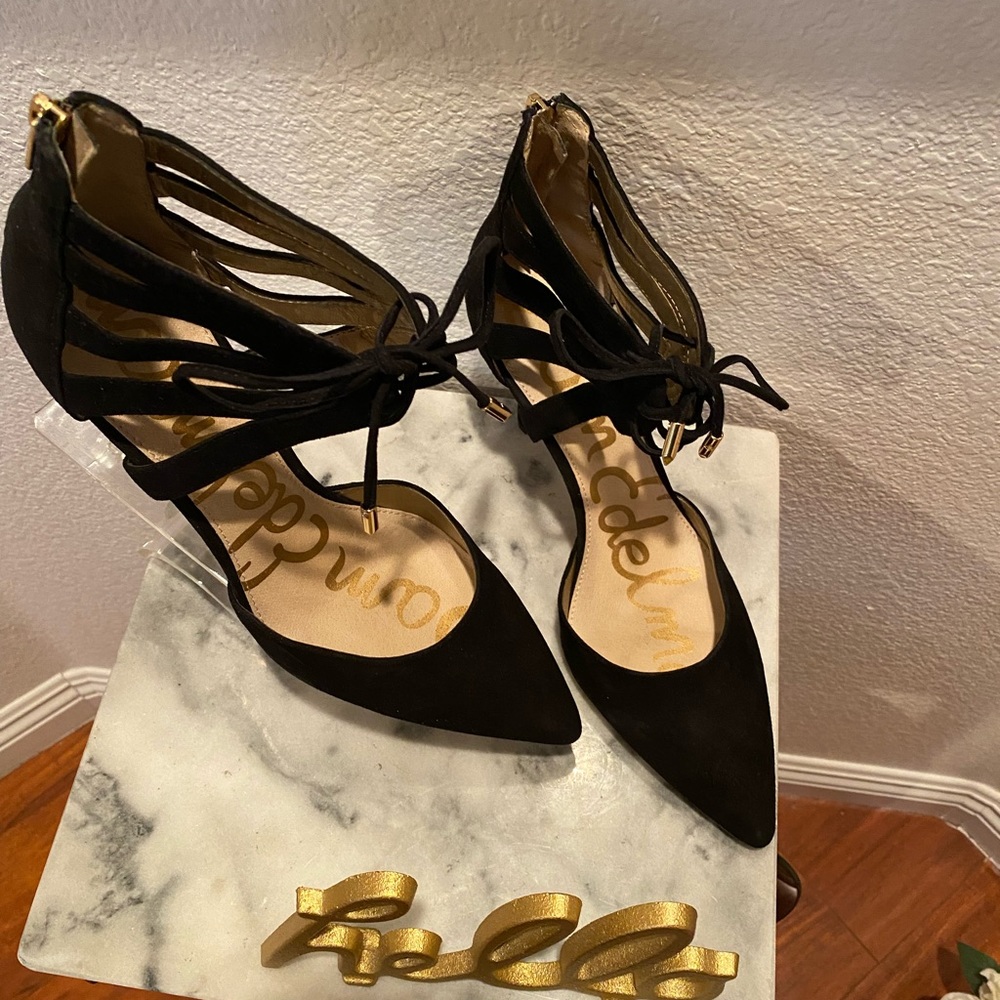 Black suede heels - Picture 11 of 12